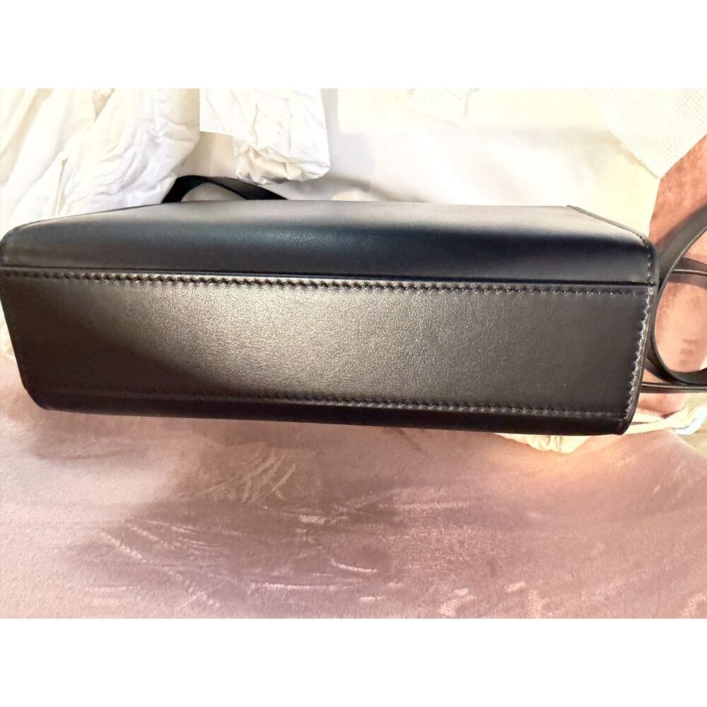 Savette Symmetry 19 in Black Leather NWT - Picture 8 of 9